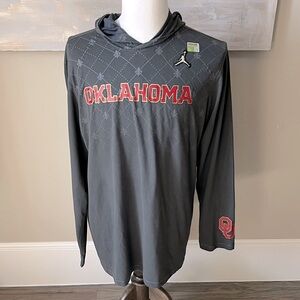 NWOT Nike OU Jumpman Jordan long sleeve hoodie